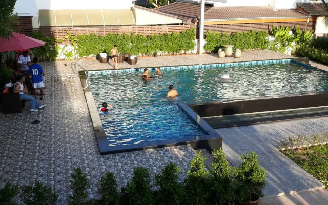 Tawan Anda Garden Hotel