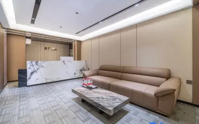 Ruiyuan Hotel (Luoshan Branch)