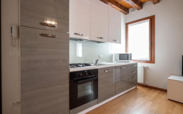 Herion Palace Apt 3 by Wonderful Italy