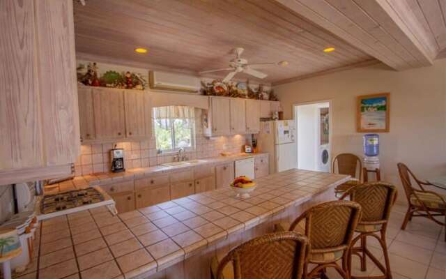 Palmetto Sunrise by Eleuthera Vacation Rentals