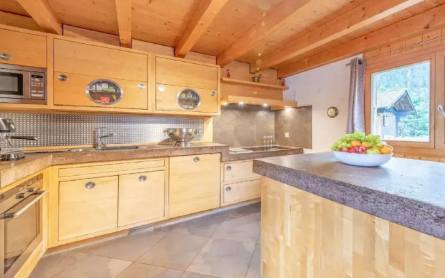 Exceptional Chalet With Outdoor Bubble Bath