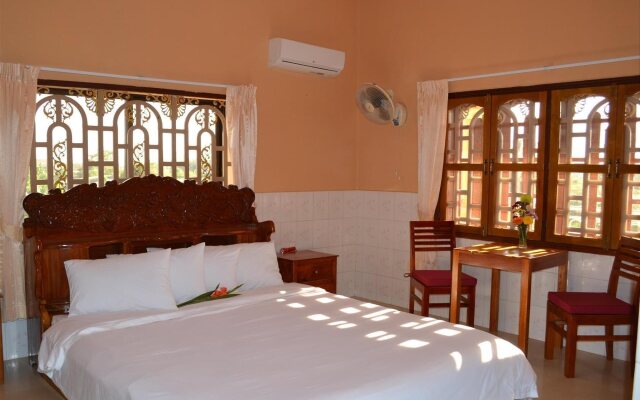 Kampot Manor