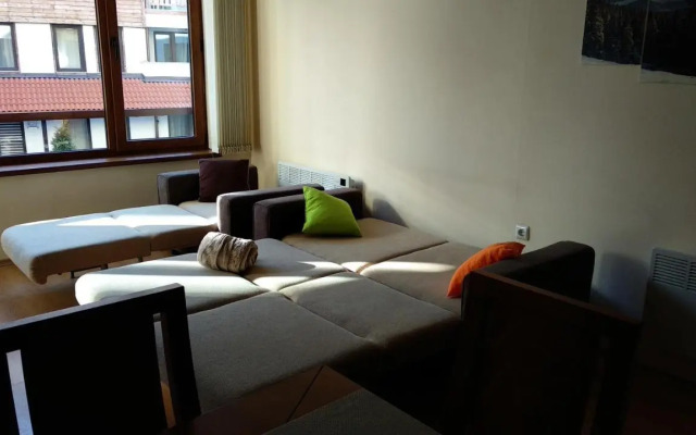 Pine Tree Apartment 2 - B7