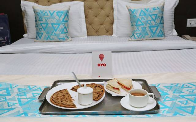 OYO 8909 Hotel Grand