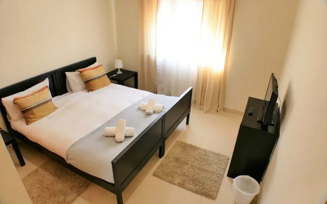 Surf Royal Guest House