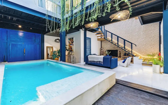 Omah Bleue Villa