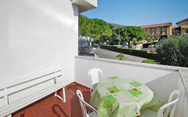 Holiday Flat With Balcony in Ceriale