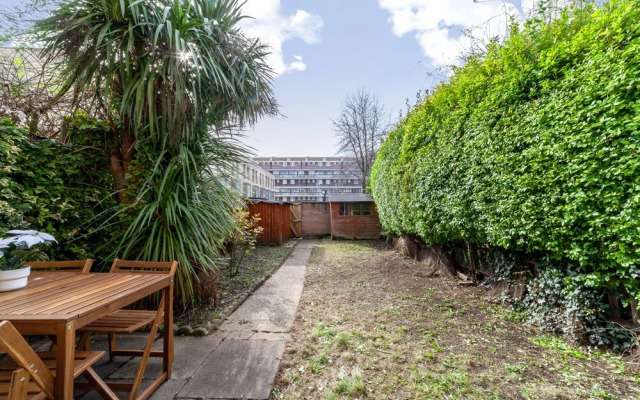 The Canonbury Villas