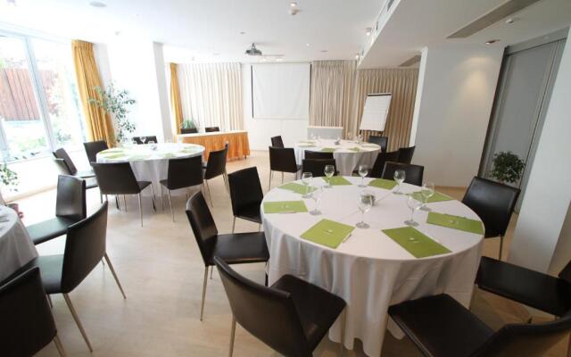 Regency Golf - Hotel Urbano