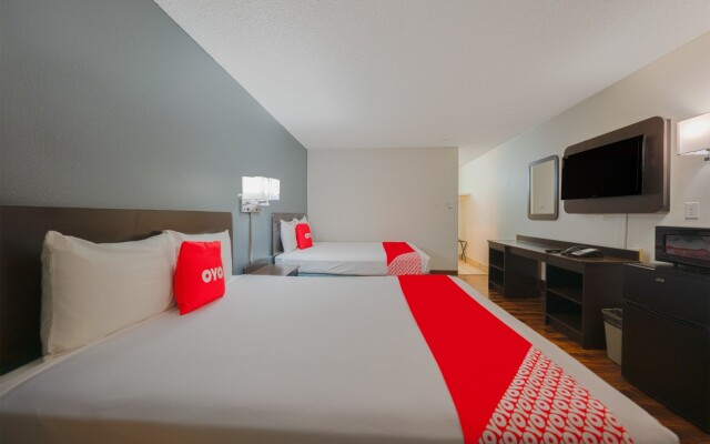 OYO Hotel St. Helens, OR