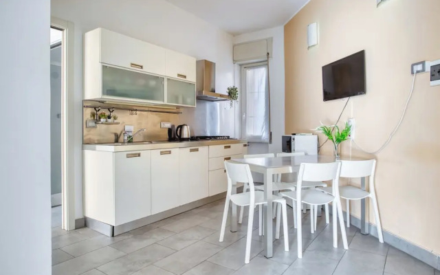 Bright 3BR flat near Park