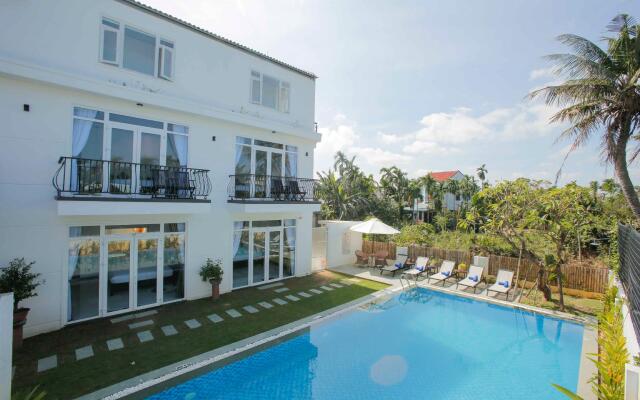 Hoi An Sunny Pool Villa