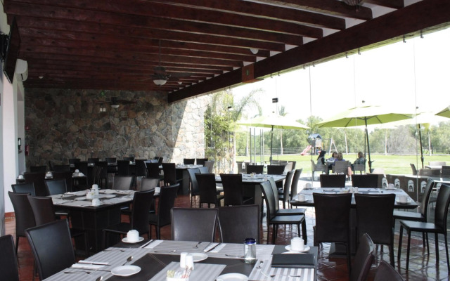 Hotel Villa Mexicana Golf Resort