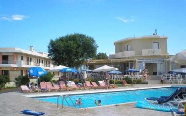 Cretan Filoxenia Beach Hotel