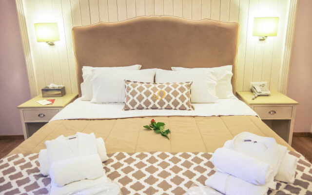 Art Hotel Debono