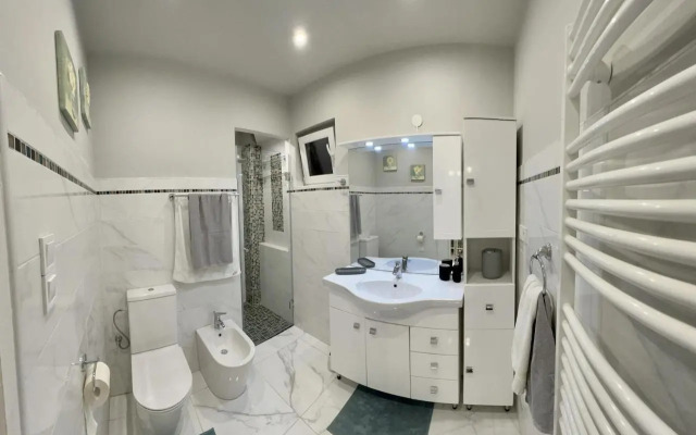 Krisztina Apartments