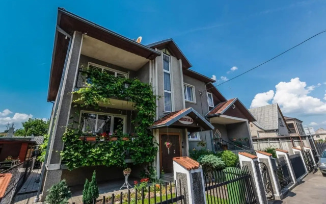 Regina Guest House