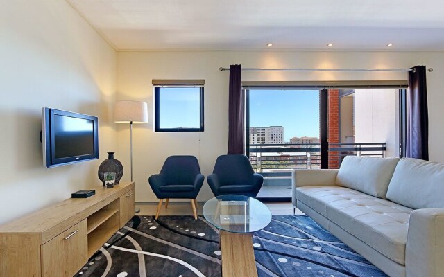 Manhattan Suites 703