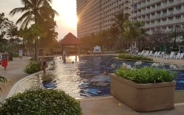 Jomtien Beach Condominium A2 Floor 12 Room 19 Studio