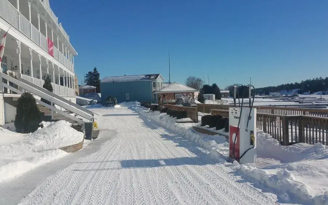 Sportsman's Inn Resort & Marina