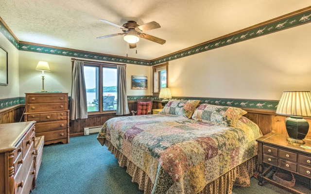 Lakefront Glen Arbor Condo w/ Boat Dock Access!