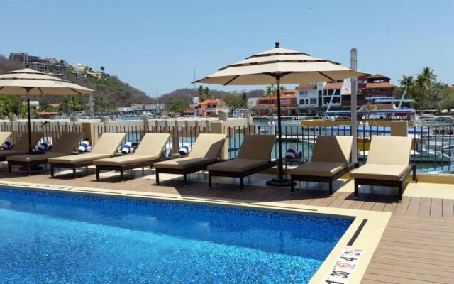 Holiday Inn Huatulco, an IHG Hotel