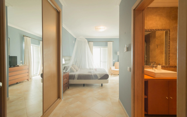 Arrifana Destination Boutique