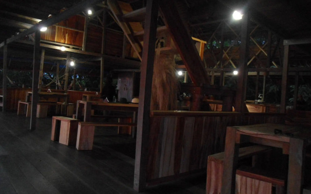 Kurupira Cabin Floating