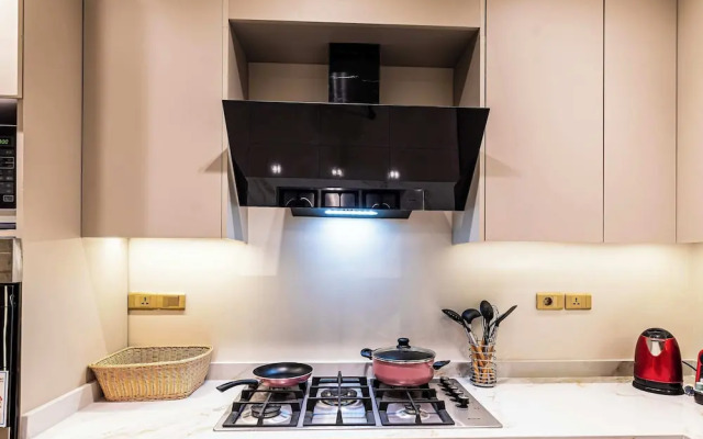 Imperial & Inviting 3bdr Duplex w/ Roof @new Cairo
