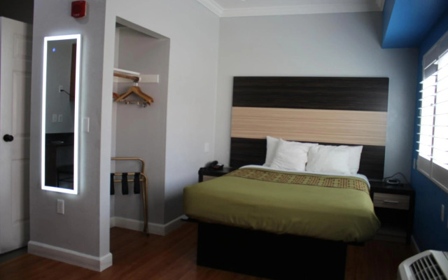 Rodeway Inn & Suites