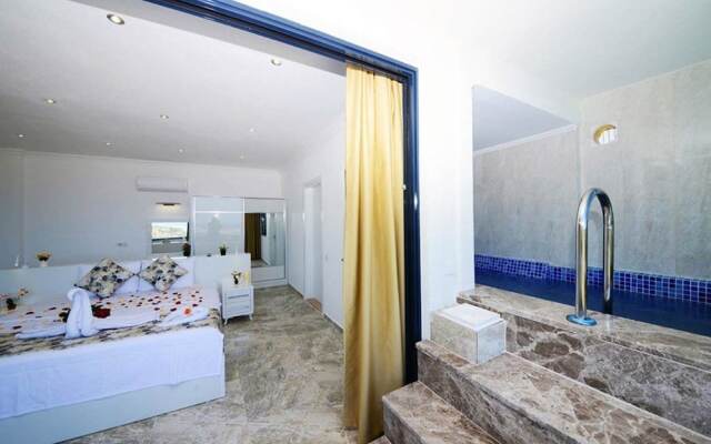 Villa Kaan by Akdenizvillam