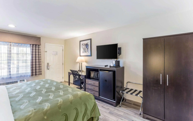 Mount Vernon Inn Escondido Downtown