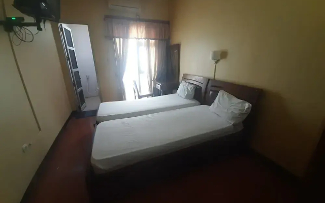 Simpang Lima Apartel