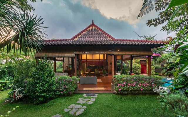 Villa Mulyono