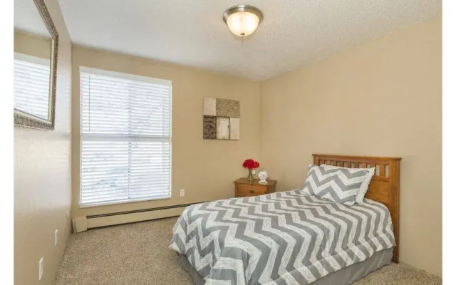 Riverside Suites