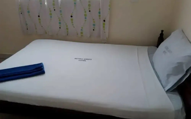 Metric Annex Hotel