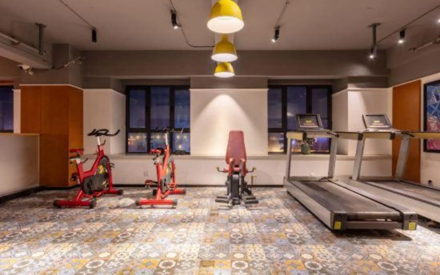 Happy Inn (Zhengzhou Airport)