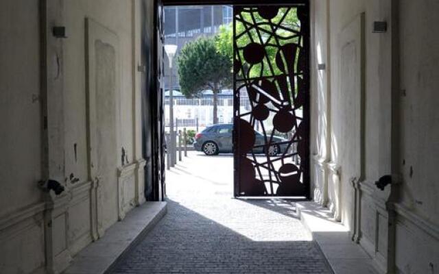 Studio Facing The Sea In Downtown Marseille