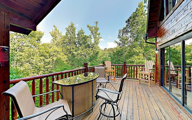 1268 Sevierville - 4 Br Cabin