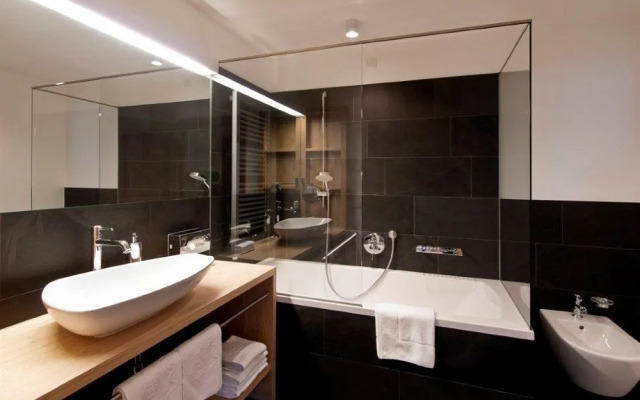 Zin Senfter Residence