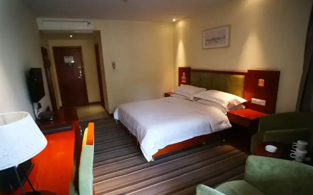 Yangshuo Leisure Tea Resort