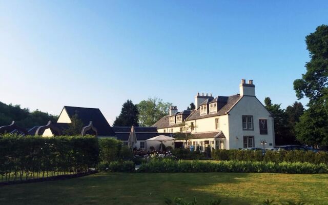 Loch Lomond Arms Hotel