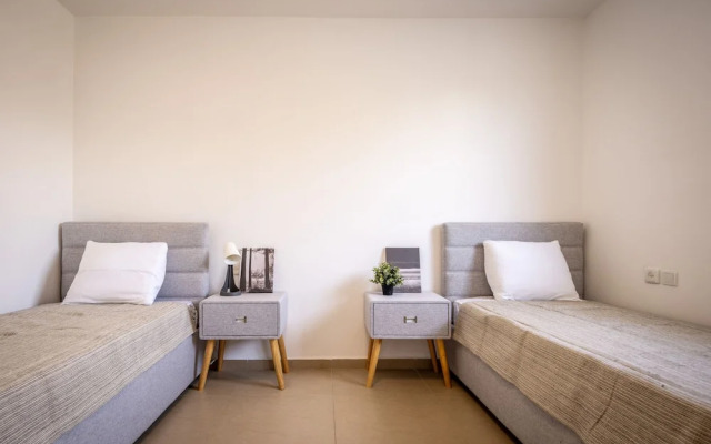 Poleg Serenity Villa by Sea N' Rent
