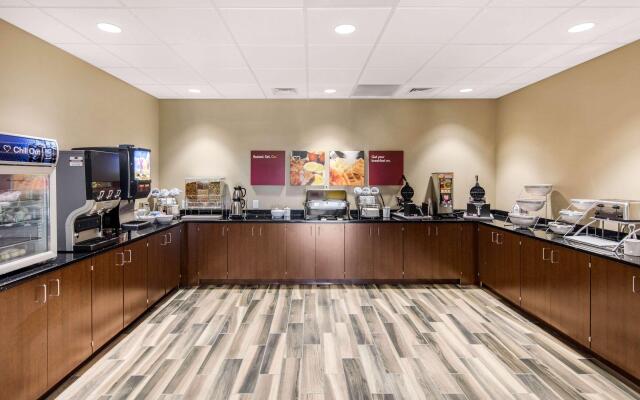 Comfort Suites
