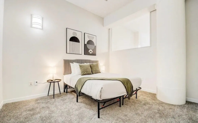 CozySuites The Block Skybridge Access