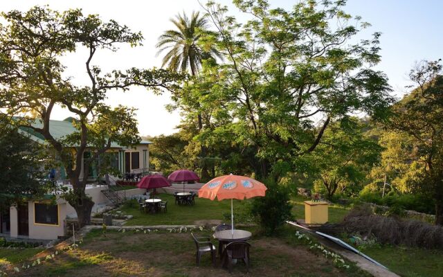 OYO 2316 Home Stay Hotel Forest Eco