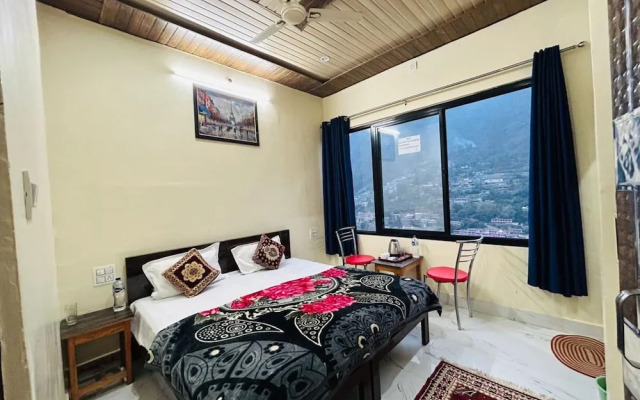 Goroomgo Royal Sainik mando