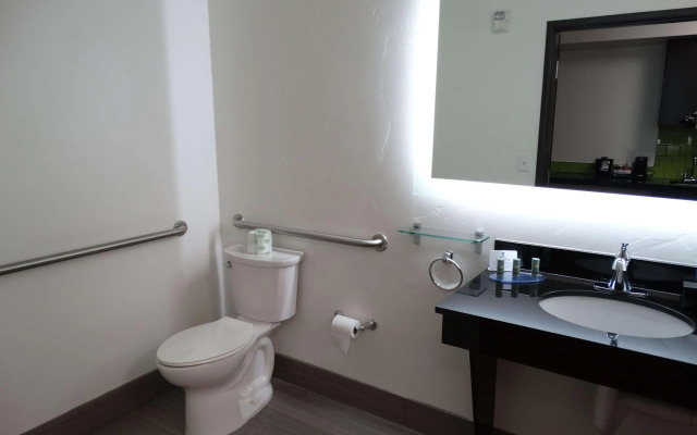 Best Western Plus Jonesboro Inn and Suites