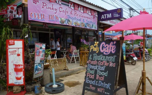 Pinky Bungalows Resort