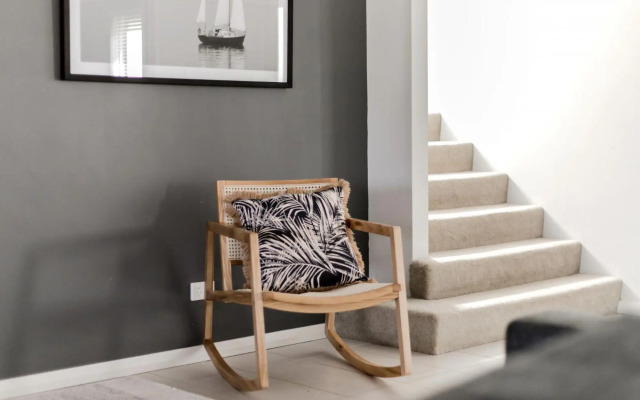 Deluxe Living in Mariners Cove